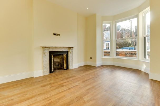 5 bedroom semi-detached house to rent - Photo 1