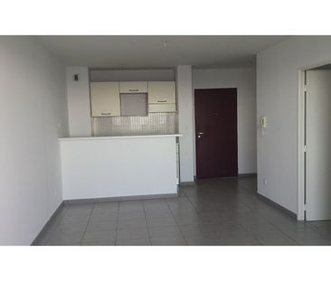 Location Appartement 2 pièces 41m² STE CLOTILDE 97490 - Photo 2