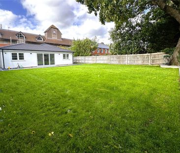 Albert Street, Fleet, Hampshire, GU51 - Photo 4