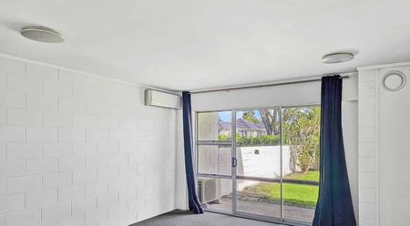 NEW LYNN - 2 Bedroom - Photo 5