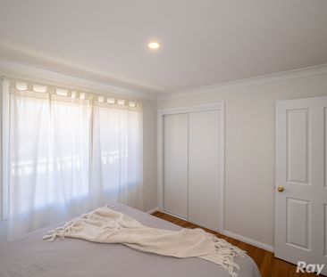 BEAUTIFULLY DESIGNED 3 BEDROOM HOME!! - Photo 4