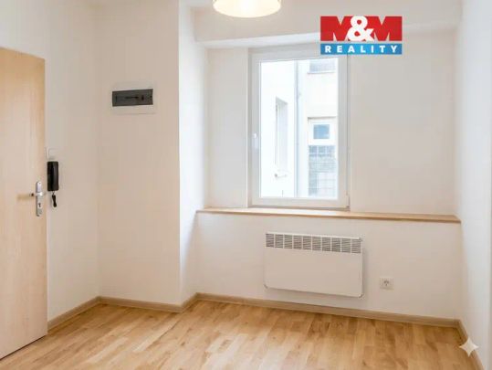 Pronájem bytu 1+kk, Brušperk, ul. Dr. Martínka - Photo 1