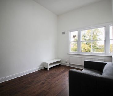 39 Evington Road, Leicester, Leicestershire, LE2 1QG - Photo 1