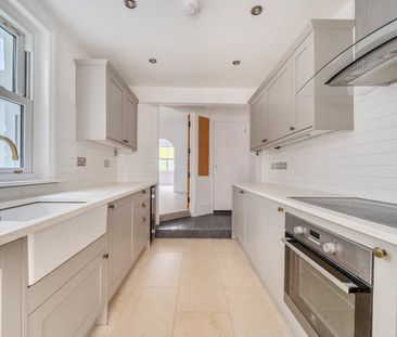 3 bedroom terraced house to rent - Photo 3