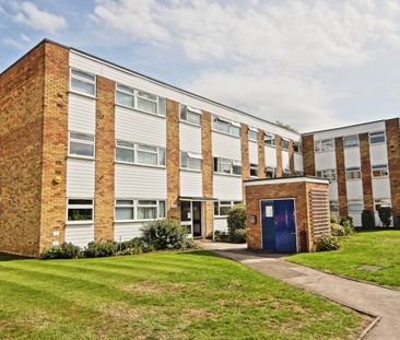 Claremont Avenue, Woking - Photo 4