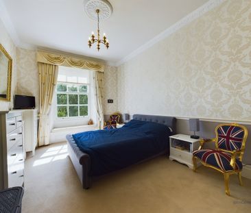 3 bedroom apartment to let - Photo 5