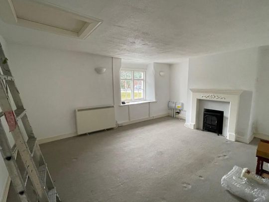 2 bedroom maisonette to rent - Photo 1