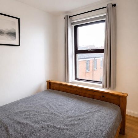 2 Lisburn Avenue, Room 2, Belfast, BT9 7FX - Photo 4