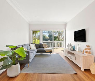 Sought after family home in Collaroy Plateau - Photo 2