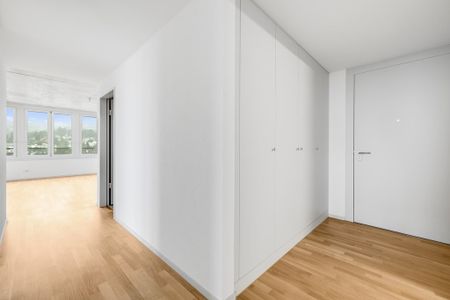 Moderne 3.5-Zimmer-Wohnung mit Weitblick - Foto 4