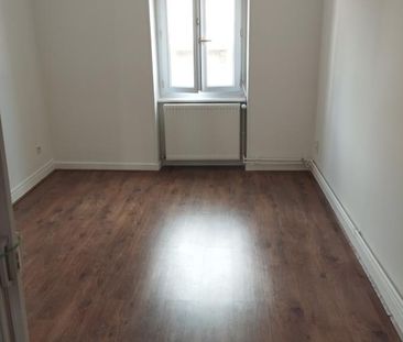 Location Appartement 2 pièces Meublé 47m² LE CREUSOT 71200 - Photo 2
