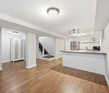 For Lease - 1309 HIGHGATE Road Unit# B, Parkway Park - Queensway Te... - Photo 1