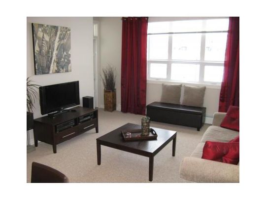 A Luxurious Retreat Awaits: The Robson At Summit Of Montre. - Photo 1
