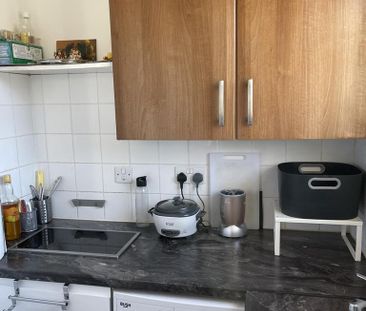 Studio to rent - Photo 6