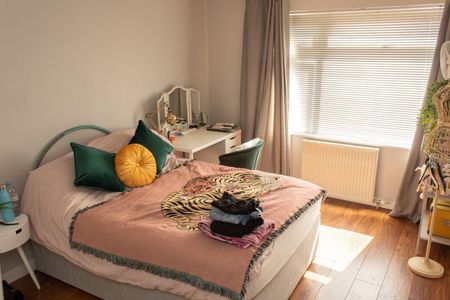 2 Bed Flat, Enderby Street, SE10 - Photo 4