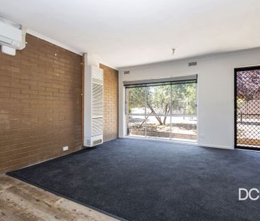 2/6 Mijuda Court Kennington VIC - Photo 3