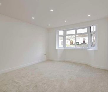 The Courtway, Watford, WD19 - Photo 3