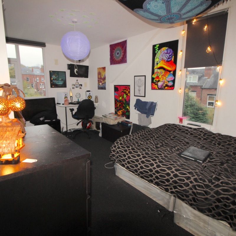 7 Bed - 79b Cardigan Road, Hyde Park, Leeds - LS6 1EB - Student - Photo 1