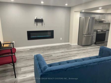 Detached Home For Lease | W9229201 - Photo 5