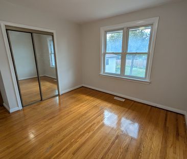 For Lease - 43 Lewiston Road Unit# Main, Toronto, Ontario - Photo 3