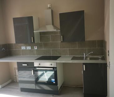 1 bedroom flat to rent - Photo 6