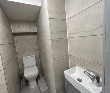 Trentham Avenue, Leeds Basement - Photo 2