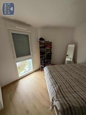 Location Appartement 2 pièces 44m² VILLEFRANCHE SUR SAONE 69400 - Photo 2