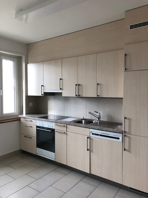 Geräumige 3.5 Zimmer- Wohnung mit Balkon im Gotthelf-Quartier - Foto 1