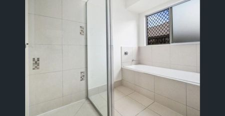 Quality Entertainer – Media or Fifth Bedroom – Solar - Green Thumb Paradise - Photo 2