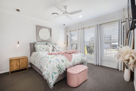 Stunning 3 Bedroom Home - Photo 5