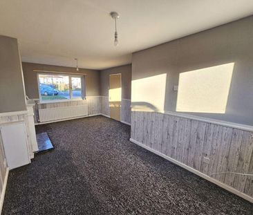 2 bedroom semi-detached house to rent - Photo 2