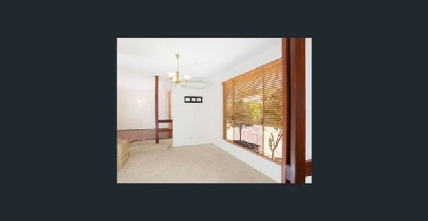 🏡 For Rent – 2/42 Second Avenue, Claremont WA Beautiful 3-Bedroom Home in Premium Claremont - Photo 1