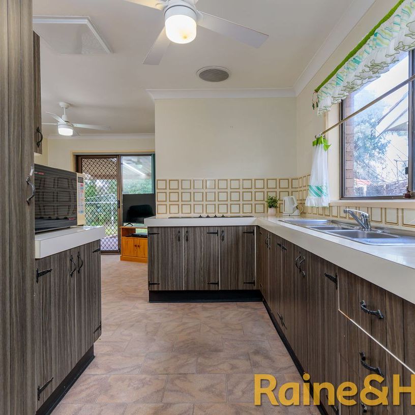 28 Corbett Avenue, Dubbo, NSW 2830 - Photo 1