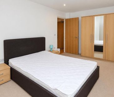 2 bedroom flat to rent - Photo 4