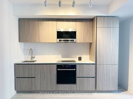 For Lease - 120 Broadway Avenue Unit# 302, Toronto, Ontario - Photo 1