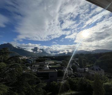 Location Appartement 4 pièces 96m² CHAMBERY 73000 - Photo 4