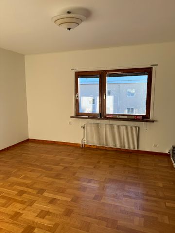 Lundbladsvägen, Eskilstuna - Photo 3