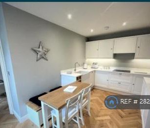 1 bedroom semi-detached house to rent - Photo 4