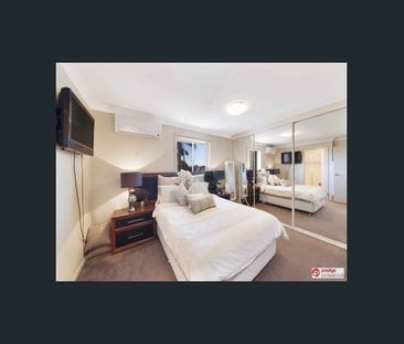 Charming 2-Bedroom Townhouse for Rent - Moorebank - Photo 2