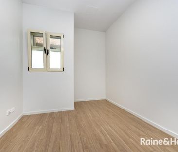New studio apartment close to lifestyle amenities - Photo 5