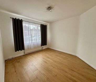 2 bedroom maisonette to rent - Photo 2