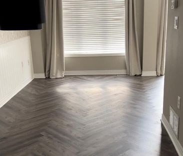 For Lease - 430 Mapleview Drive Unit# 10, Barrie, Ontario - Photo 3