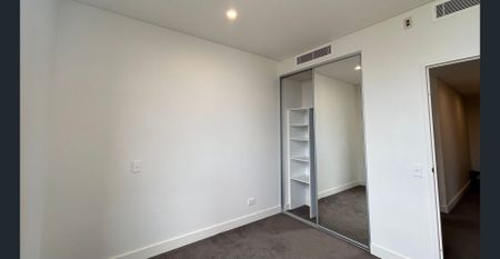 Two bed Two bath + one study Stylish apartment in Rosebery - Photo 5