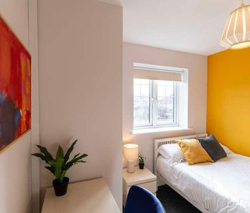 The Drive, Earley, Reading, RG6 - Photo 2