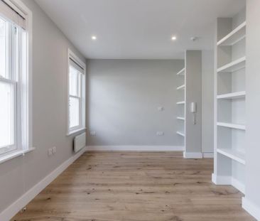 Flat to rent - Photo 2