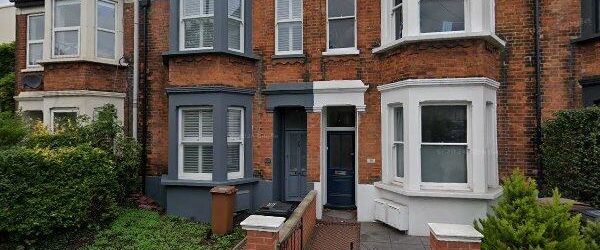 4 Bed Flat, Cassland Road, E9 - Photo 1