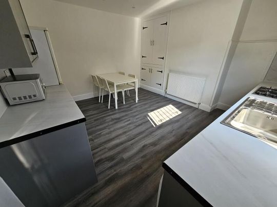 Harold Road, Hyde Park - Photo 1