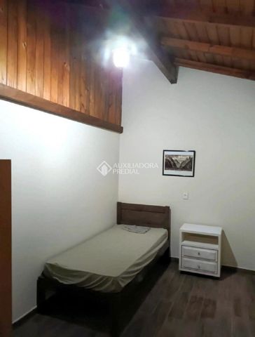 Casa com 3 quartos e 180m² para alugar em São João do Rio Vermelho, Florianópolis. - Photo 4