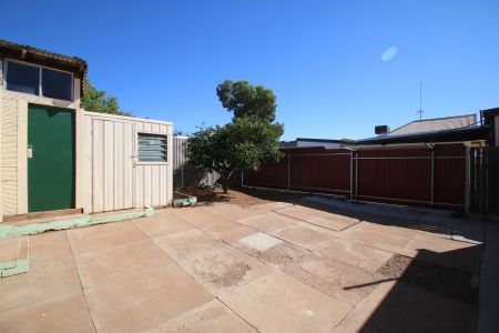 510 Lane Street, 2880, Broken Hill Nsw - Photo 4