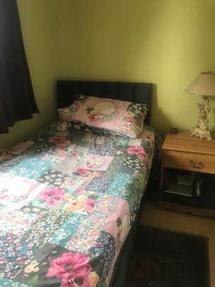 1 bedroom in a house share to rent - Photo 1